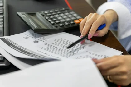 How to Audit AI Tools for SOC 2 Compliance